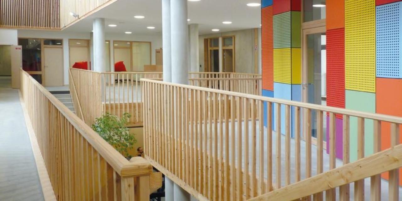 Maison de la Culture et de la Citoyenneté, avec une salle de spectacle à tribune rétractable
