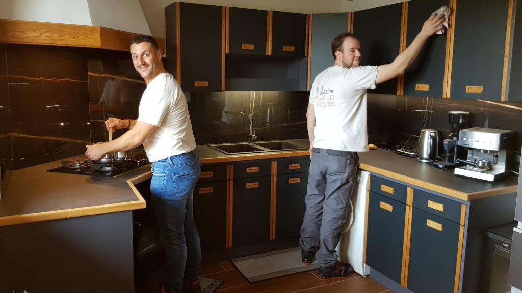 cropped atelier coupdlaques cuisine polliat