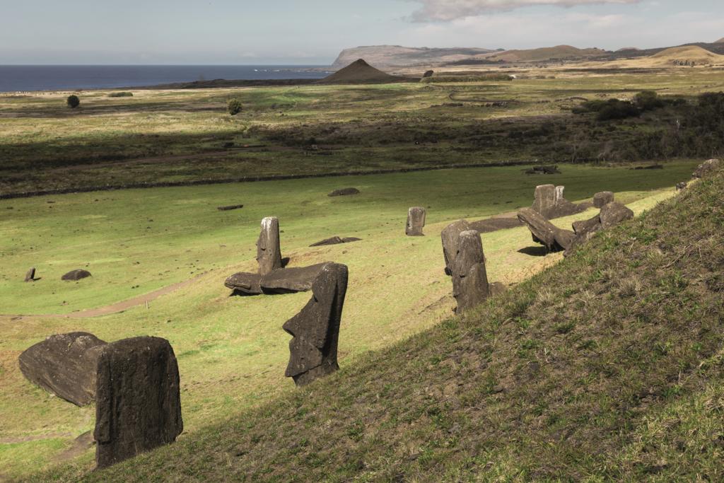 moai 2 rano rarakucopymorgane monneret