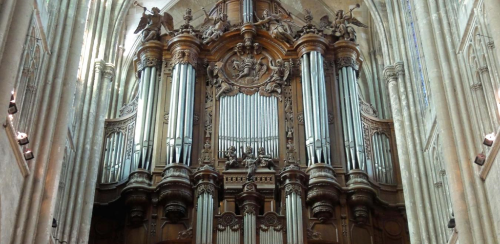 orgue de la basilique saint quentin 1350x660 1