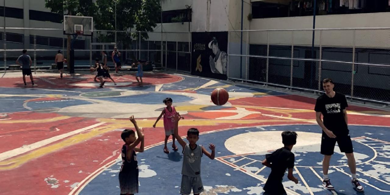 Un journaliste burgien au Mondial de basket