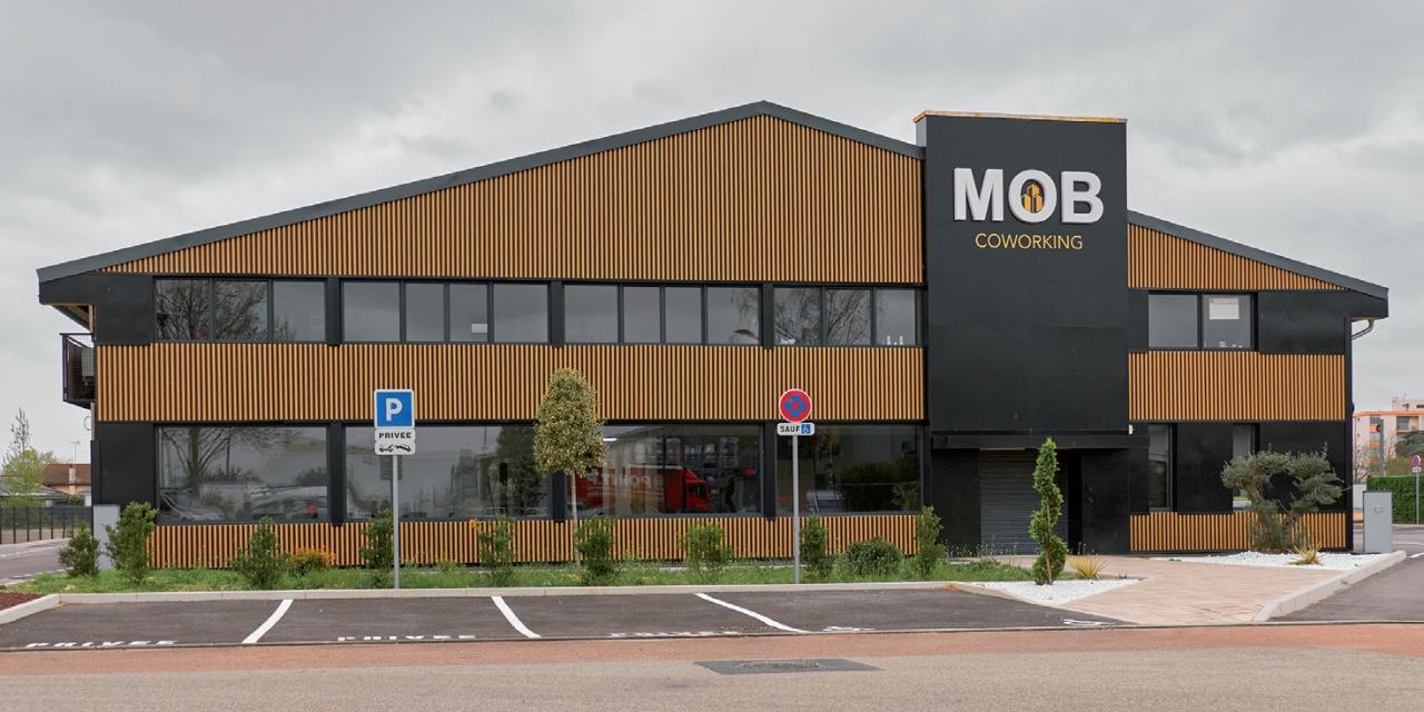 Découvrez le MOB Coworking : votre espace de travail multifonctionnel !