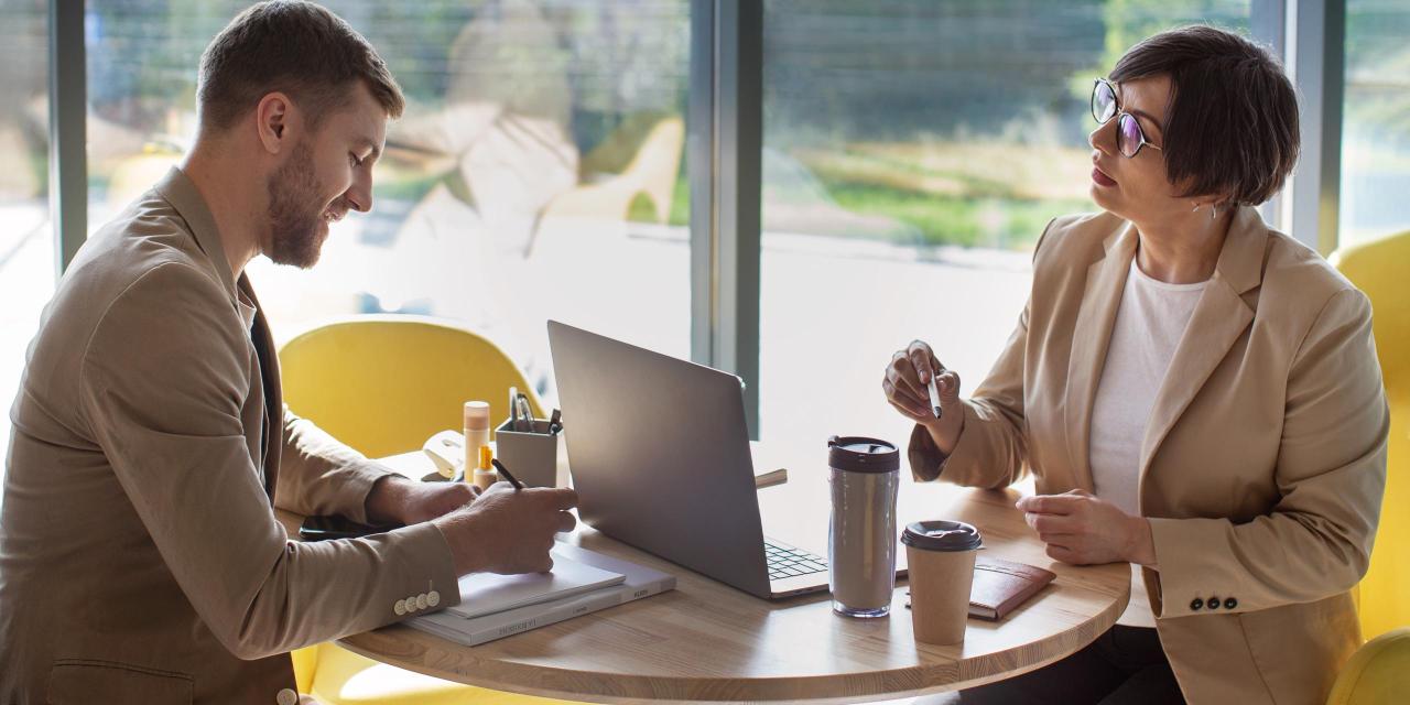 Mission job dating pour STS Plastics et Adéquat