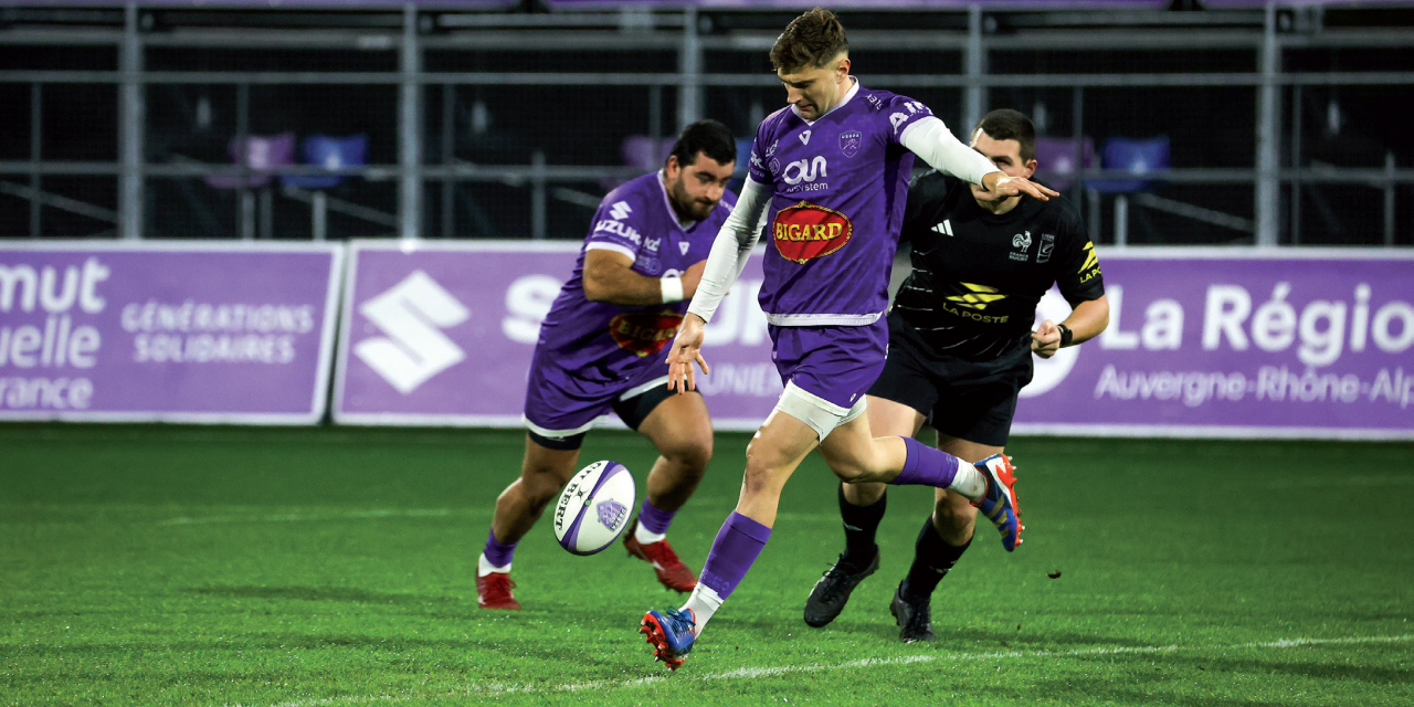 Nathan Azaïs du soleil sous le maillot violet de l&rsquo;USB