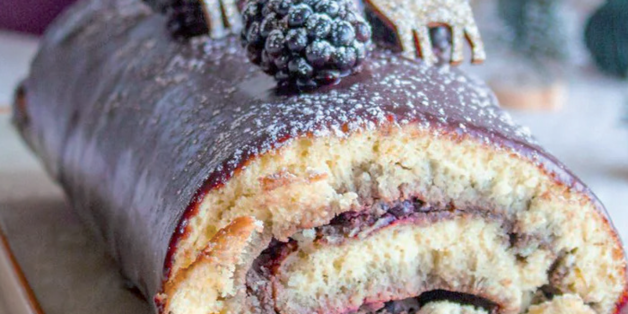 Ne manquez pas la recette gourmande de la bûche de Noël aux mûres et à l’açaï