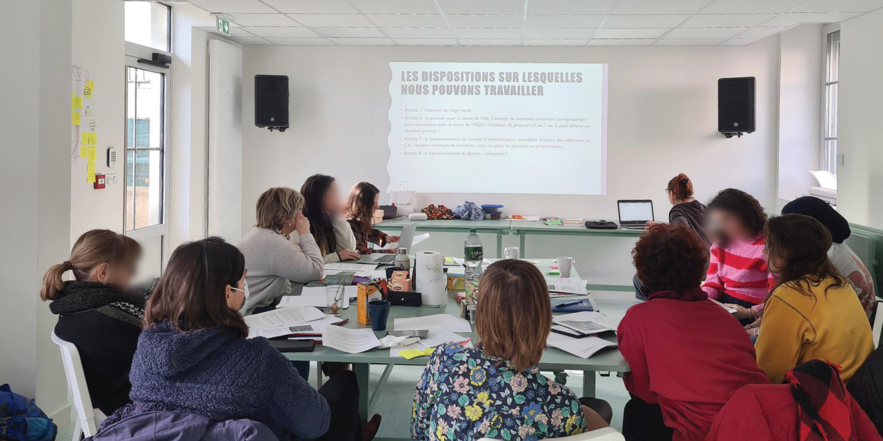 Le Centre de ressources de l’expression citoyenne vient d’ouvrir ses portes à Radio B !