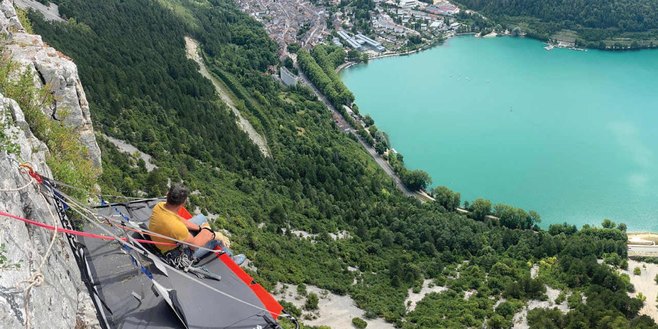 Testez l&rsquo;apéro suspendu au coucher du soleil à Nantua